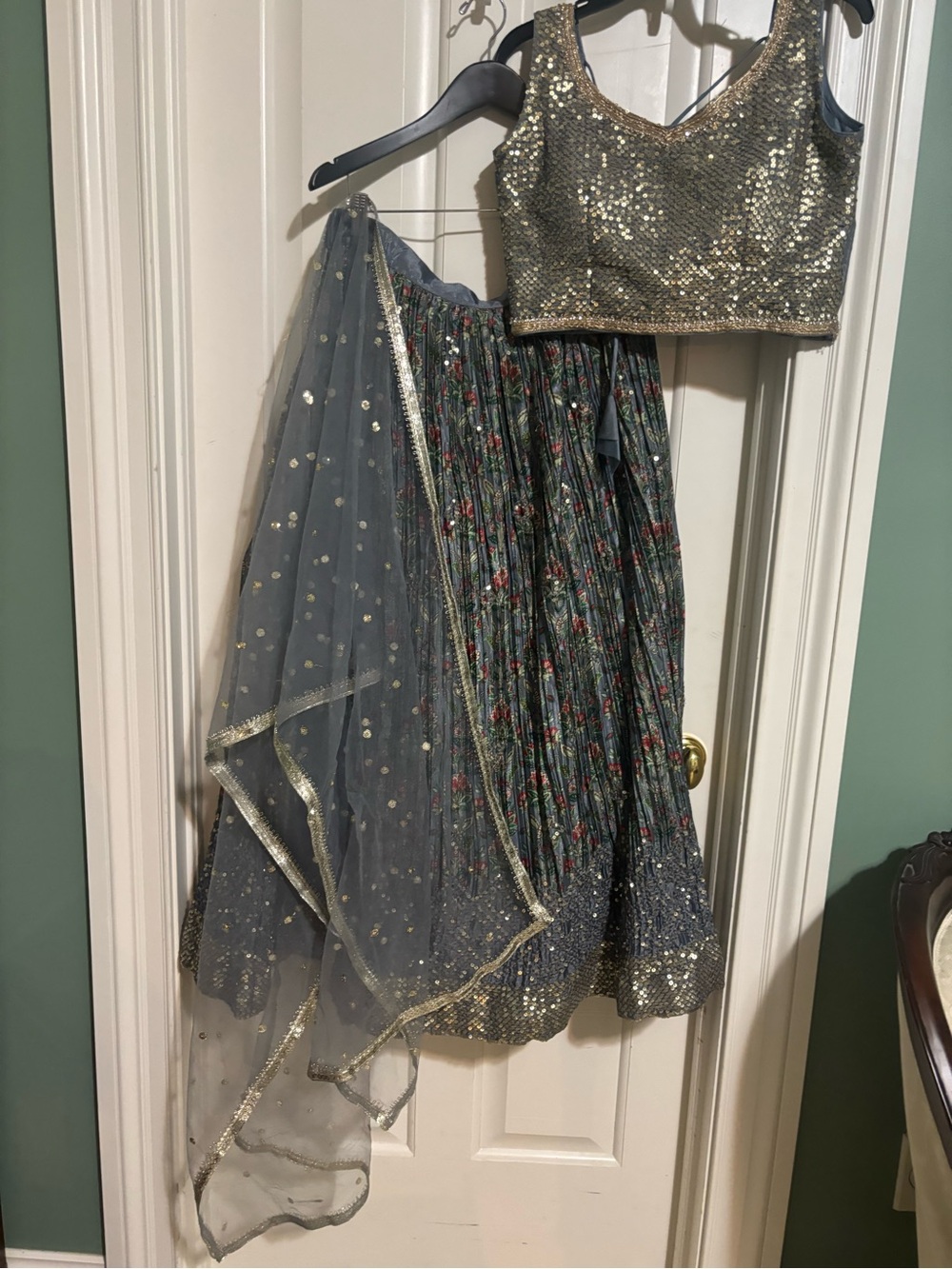 Silver color Gray Floral Sequined Lehenga Skirt, Choli & Dupetta . - Picture 12 of 14